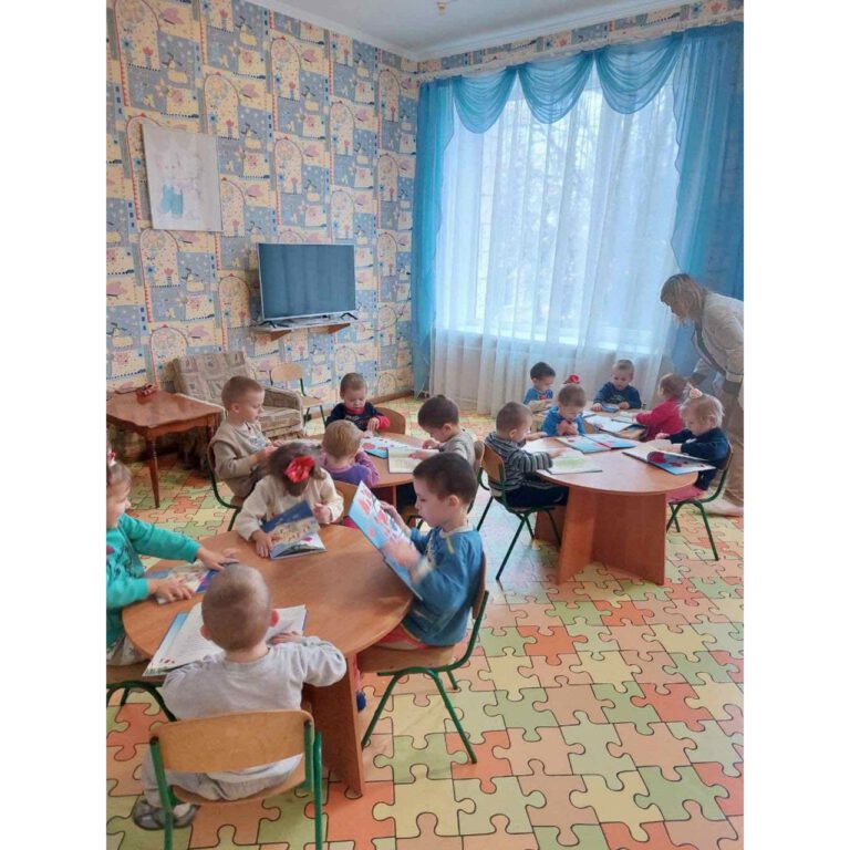 Фотозвіт діток "Кіровоградського обласного спеціалізованого будинку дитини нового типу"