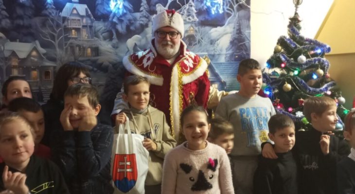 Img 0050764c47a3c3afec1a6e05700535c8 V1