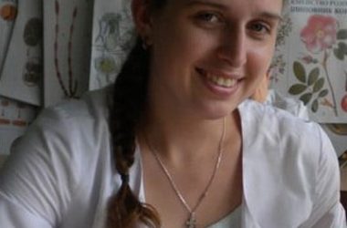 Леонович Юлія